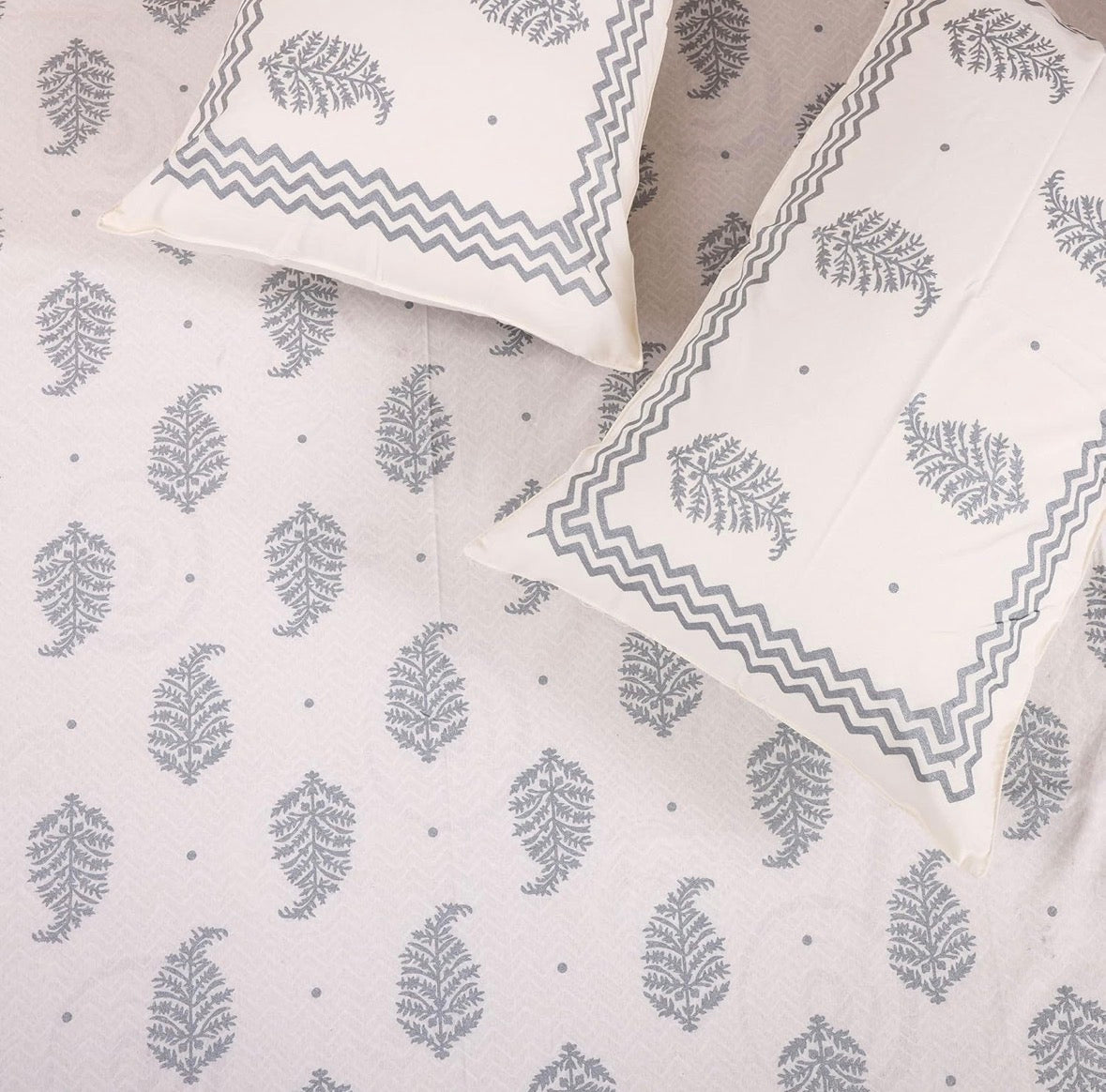 Silver Print Pure Cotton King Size Bedsheet – Minimal Leaf Jaipuri Design JUTONWeaves