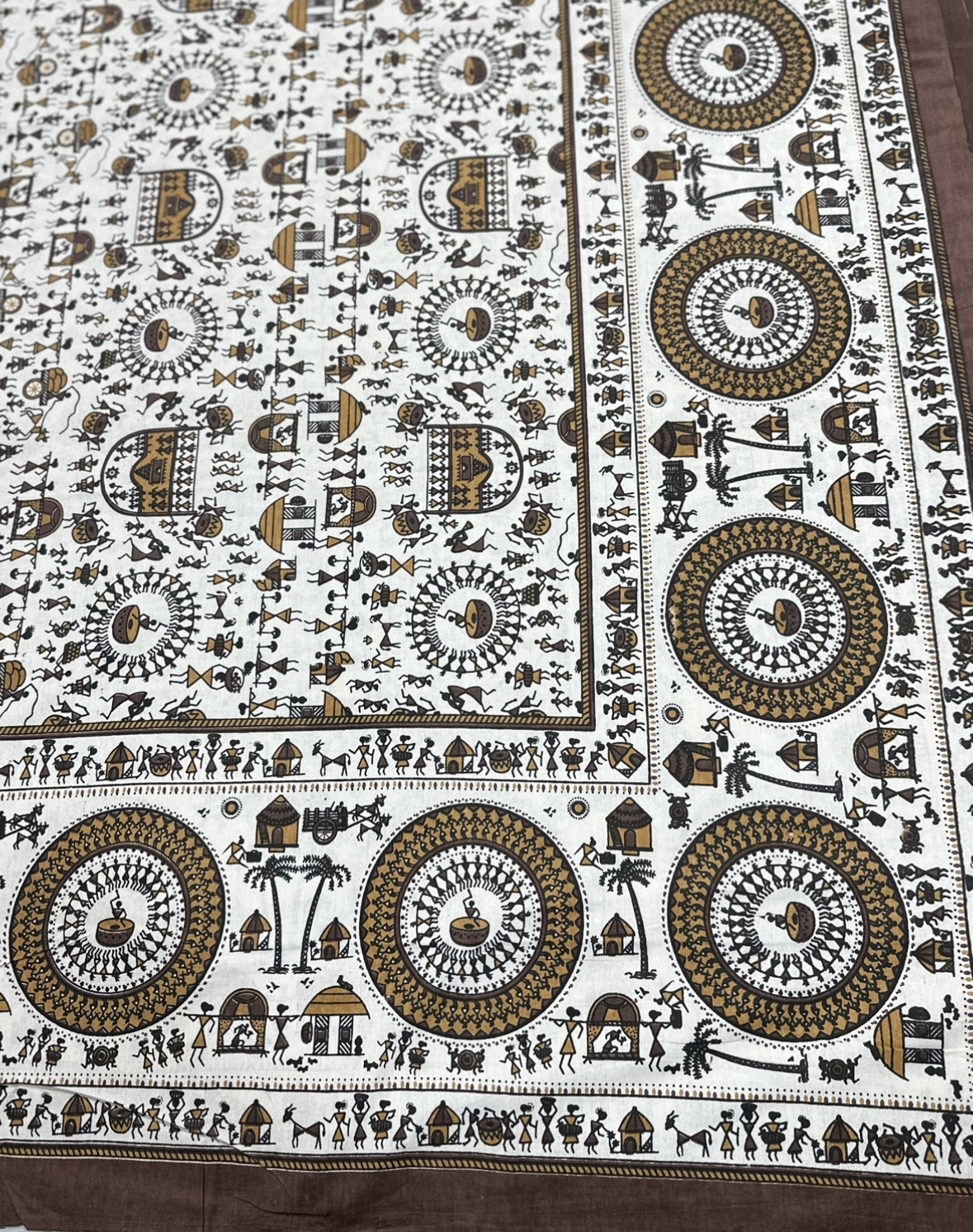 Jaipuri Tribal Art Print Cotton Bedsheet with Pillow Covers JUTONWeaves
