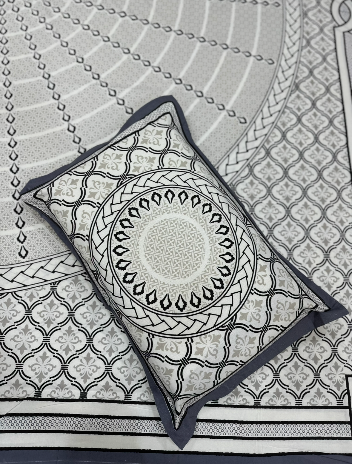 Navy Mandala Pure Cotton King Size Bedsheet – Geometric Print with Matching Pillow Covers JUTONWeaves